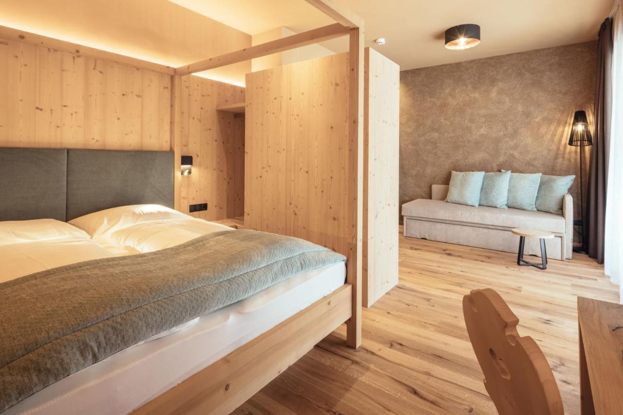 Tirolerhof Hotel San Leonardo in Passiria Eksteriør billede